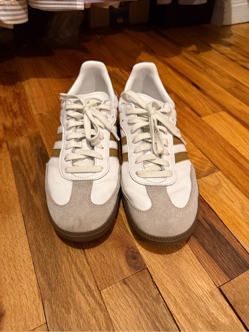Classic White and Tan Men's Sneakers